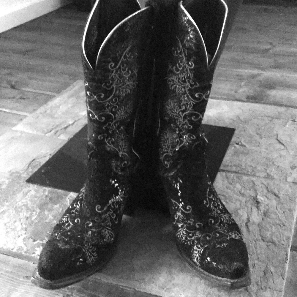 Black suede boots size 8